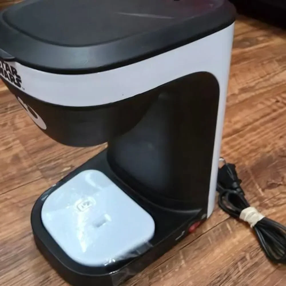 Star Wars Black & White Beverage Maker